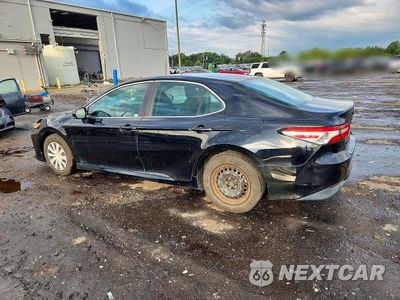 Drugie zdjęcie samochodu z przodu: 2018 TOYOTA CAMRY L VIN:4T1B11HK1JU072686 - miniatura