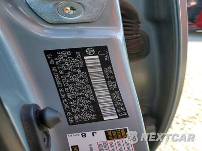 Zdjęcie 13 z 13 samochodu: 2015 TOYOTA PRIUS FOUR VIN:JTDKN3DU6F1963433 - miniatura