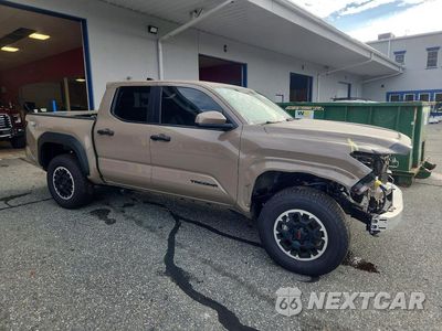 Czwarte zdjęcie samochodu z boku: 2026 TOYOTA TACOMA TRD OFF-ROAD VIN:3TMLB5JN8TM244995 - miniatura