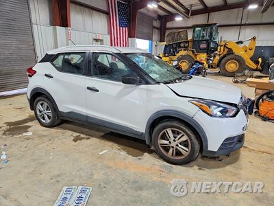Czwarte zdjęcie samochodu z boku: 2019 KIA KICKS VIN:3N1CP5CU2KL511707 - miniatura