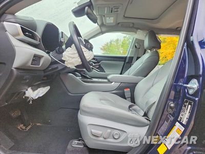 Zdjęcie 7 z 13 samochodu: 2022 TOYOTA HIGHLANDER XLE VIN:5TDGZRBH1NS232008 - miniatura