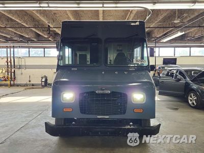 Piąte zdjęcie samochodu w środku: 2020 FREIGHTLINER MT45G CHASSIS DELIVERY TRUCK VIN:4UZAC2EA0LCMK2986 - miniatura