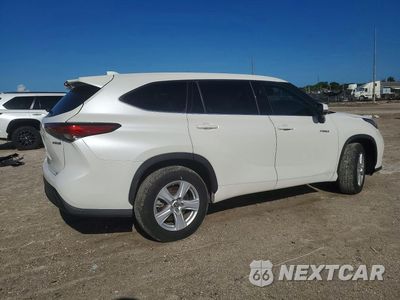 Trzecie zdjęcie samochodu z tyłu: 2021 TOYOTA HIGHLANDER HYBRID LE VIN:5TDZARAH1MS507988 - miniatura