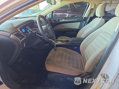 Zdjęcie 7 z 12 samochodu: 2017 FORD FUSION S VIN:3FA6P0G78HR231903 - miniatura