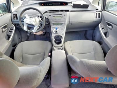 Zdjęcie 10 z 13 samochodu: 2010 TOYOTA PRIUS III VIN:JTDKN3DU4A5157690 - miniatura