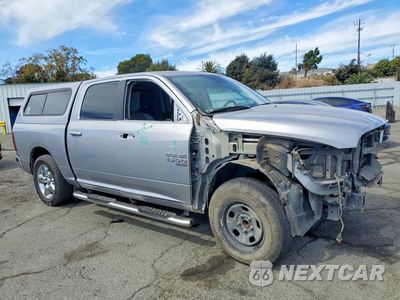 Czwarte zdjęcie samochodu z boku: 2019 RAM 1500 CLASSIC SLT VIN:1C6RR6LTXKS604076 - miniatura