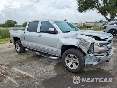 Czwarte zdjęcie samochodu z boku: 2018 CHEVROLET SILVERADO K1500 LT VIN:3GCUKREC8JG567508 - miniatura