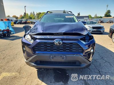 Piąte zdjęcie samochodu w środku: 2019 TOYOTA RAV4 XLE PREMIUM VIN:2T3A1RFV8KW079781 - miniatura
