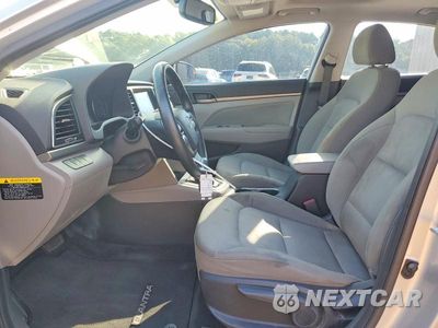Zdjęcie 7 z 12 samochodu: 2018 HYUNDAI ELANTRA VALUE EDITION VIN:5NPD84LF2JH278971 - miniatura