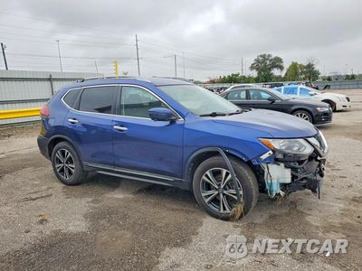 Czwarte zdjęcie samochodu z boku: 2018 NISSAN ROGUE SL VIN:5N1AT2MT6JC794445 - miniatura