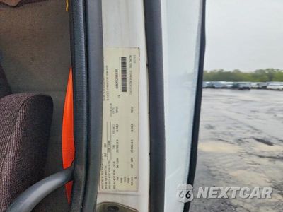 Zdjęcie 11 z 12 samochodu: 2018 VOLVO VNL SEMI TRUCK VIN:4V4N39TG3JN892439 - miniatura