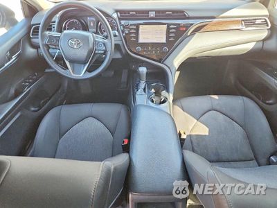 Zdjęcie 8 z 12 samochodu: 2019 TOYOTA CAMRY LE VIN:4T1B11HK2KU713023 - miniatura