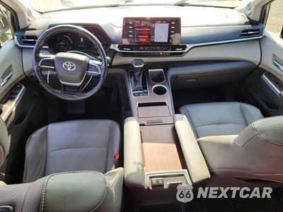 Zdjęcie 8 z 13 samochodu: 2022 TOYOTA SIENNA XLE VIN:5TDJRKEC0NS095205 - miniatura