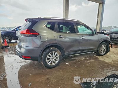 Trzecie zdjęcie samochodu z tyłu: 2019 NISSAN ROGUE S VIN:5N1AT2MT6KC709959 - miniatura