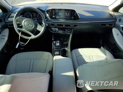Zdjęcie 8 z 12 samochodu: 2021 HYUNDAI SONATA HYBRID BLUE VIN:KMHL24JJ3MA017991 - miniatura