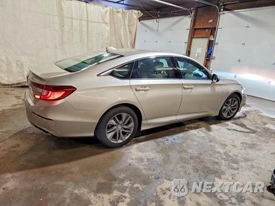 Trzecie zdjęcie samochodu z tyłu: 2018 HONDA ACCORD LX VIN:1HGCV1F1XJA090159 - miniatura