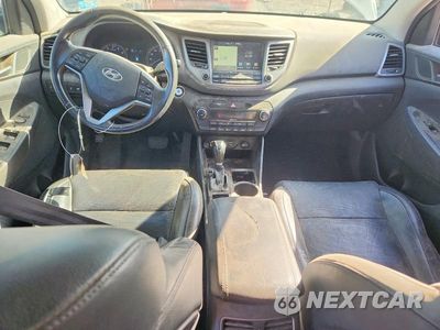 Zdjęcie 8 z 13 samochodu: 2016 HYUNDAI TUCSON LIMITED VIN:KM8J3CA29GU062167 - miniatura