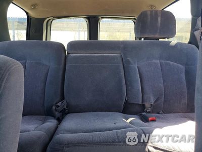 Zdjęcie 10 z 13 samochodu: 2000 CHEVROLET TAHOE C1500 VIN:1GNEC13T8YJ193438 - miniatura