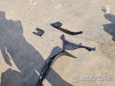 Zdjęcie 12 z 13 samochodu: 2020 TOYOTA CAMRY LE VIN:4T1C11AKXLU333525 - miniatura