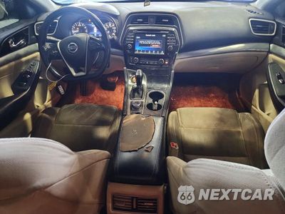 Zdjęcie 8 z 13 samochodu: 2017 NISSAN MAXIMA 3.5 S VIN:1N4AA6AP5HC434379 - miniatura
