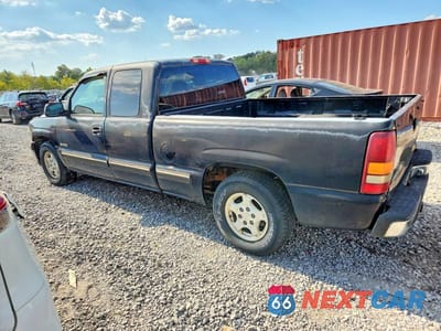 Drugie zdjęcie samochodu z przodu: 1999 CHEVROLET SILVERADO C1500 VIN:2GCEC19T6X1128869 - miniatura