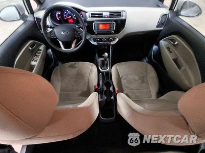 Zdjęcie 8 z 12 samochodu: 2017 KIA RIO LX VIN:KNADM4A37H6028048 - miniatura