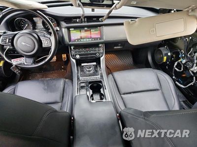 Zdjęcie 8 z 13 samochodu: 2020 JAGUAR XF PREMIUM VIN:SAJBJ4FX3LCY83114 - miniatura