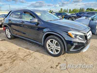 Czwarte zdjęcie samochodu z boku: 2015 MERCEDES-BENZ GLA 250 4MATIC VIN:WDCTG4GB5FJ150612 - miniatura