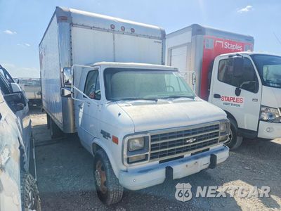 Czwarte zdjęcie samochodu z boku: 1995 CHEVROLET G30 BOX TRUCK VIN:1GBHG31K1SF224186 - miniatura