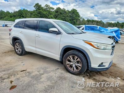 Czwarte zdjęcie samochodu z boku: 2016 TOYOTA HIGHLANDER LE PLUS VIN:5TDZKRFH2GS178955 - miniatura