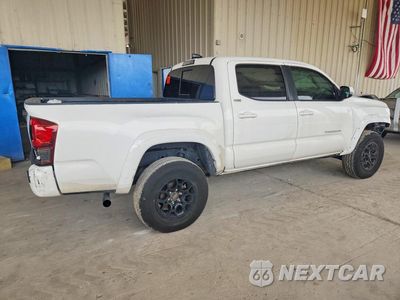 Trzecie zdjęcie samochodu z tyłu: 2022 TOYOTA TACOMA SR5 V6 VIN:3TMAZ5CN5NM187724 - miniatura