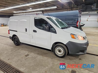 Czwarte zdjęcie samochodu z boku: 2017 NISSAN NV200 DELIVERY VAN VIN:3N6CM0KNXHK716156 - miniatura