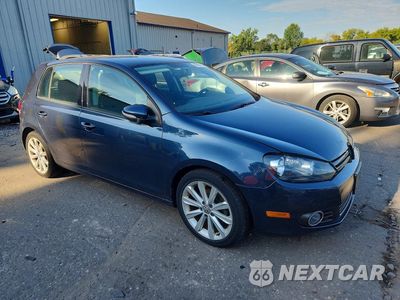 Czwarte zdjęcie samochodu z boku: 2013 VOLKSWAGEN GOLF VIN:WVWDM7AJ1DW126845 - miniatura