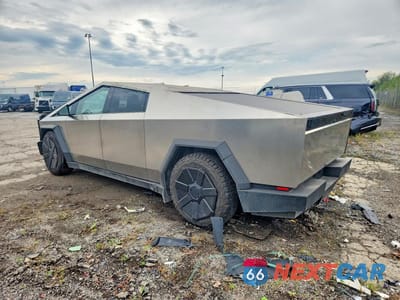 Drugie zdjęcie samochodu z przodu: 2024 TESLA CYBERTRUCK VIN:7G2CEHED9RA026288 - miniatura