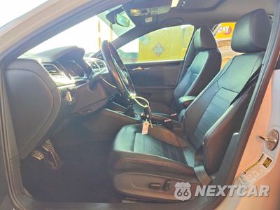 Zdjęcie 7 z 13 samochodu: 2017 VOLKSWAGEN JETTA GLI VIN:3VW5T7AJ3HM313059 - miniatura