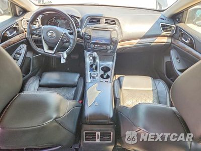 Zdjęcie 8 z 12 samochodu: 2017 NISSAN MAXIMA PLATINUM VIN:1N4AA6AP3HC409609 - miniatura