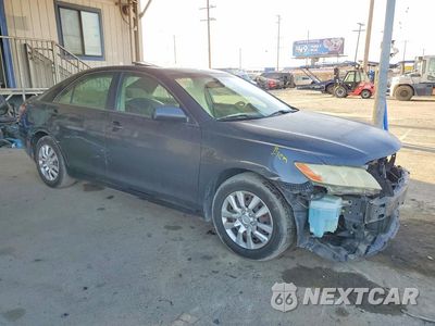 Czwarte zdjęcie samochodu z boku: 2007 TOYOTA CAMRY LE VIN:4T1BE46KX7U551996 - miniatura