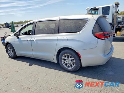 Drugie zdjęcie samochodu z przodu: 2024 CHRYSLER PACIFICA TOURING L VIN:2C4RC1BG3RR132977 - miniatura