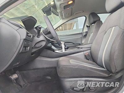 Zdjęcie 7 z 13 samochodu: 2021 HYUNDAI SONATA SEL VIN:5NPEL4JA8MH082354 - miniatura