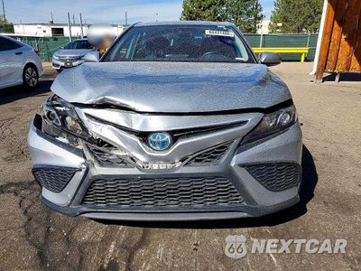 Piąte zdjęcie samochodu w środku: 2022 TOYOTA CAMRY HYBRID SE VIN:4T1S31AK3NU576358 - miniatura