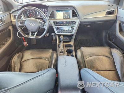 Zdjęcie 8 z 12 samochodu: 2015 HYUNDAI SONATA LIMITED 2.0T VIN:5NPE34AB9FH247095 - miniatura