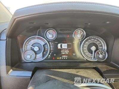 Zdjęcie 9 z 12 samochodu: 2013 RAM 3500 LONGHORN VIN:3C63R3NL1DG609355 - miniatura