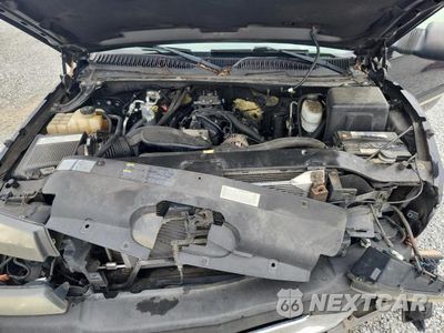Zdjęcie 11 z 13 samochodu: 2004 CHEVROLET SILVERADO K2500 HEAVY DUTY VIN:1GCHK29U44E296423 - miniatura