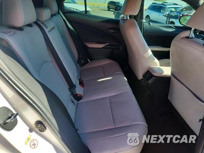 Zdjęcie 10 z 12 samochodu: 2019 LEXUS UX 250H VIN:JTHU9JBH1K2000711 - miniatura
