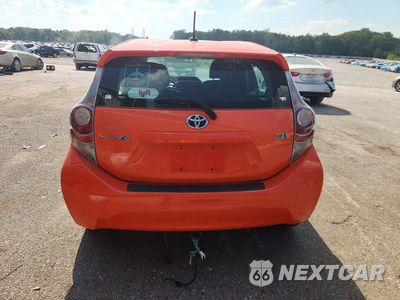 Zdjęcie 6 z 12 samochodu: 2013 TOYOTA PRIUS C FOUR VIN:JTDKDTB30D1045851 - miniatura