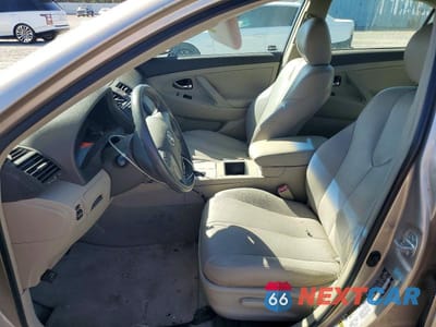 Zdjęcie 7 z 12 samochodu: 2007 TOYOTA CAMRY LE VIN:4T1BE46K07U601613 - miniatura