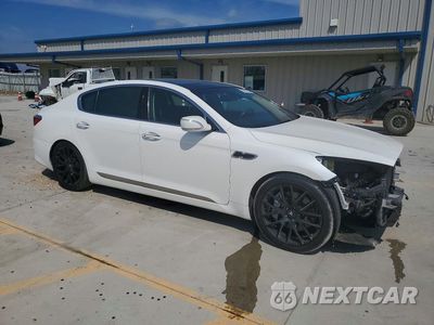 Czwarte zdjęcie samochodu z boku: 2017 KIA K900 LUXURY V8 VIN:KNALW4D47H6036077 - miniatura