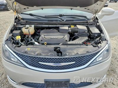 Zdjęcie 12 z 13 samochodu: 2017 CHRYSLER PACIFICA TOURING L VIN:2C4RC1BG0HR553652 - miniatura