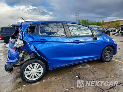 Trzecie zdjęcie samochodu z tyłu: 2017 HONDA FIT LX VIN:3HGGK5H55HM710284 - miniatura