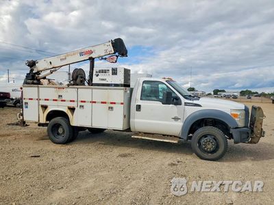 Czwarte zdjęcie samochodu z boku: 2012 FORD F550 SUPER DUTY VIN:1FDUF5HT1CEC90568 - miniatura